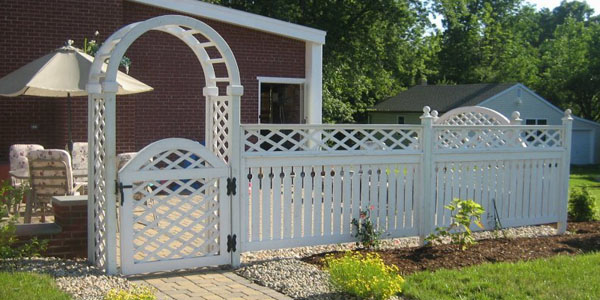 Good Neighbor Cedar Semi-Privacy Fencing with lattice by Elyria Fence